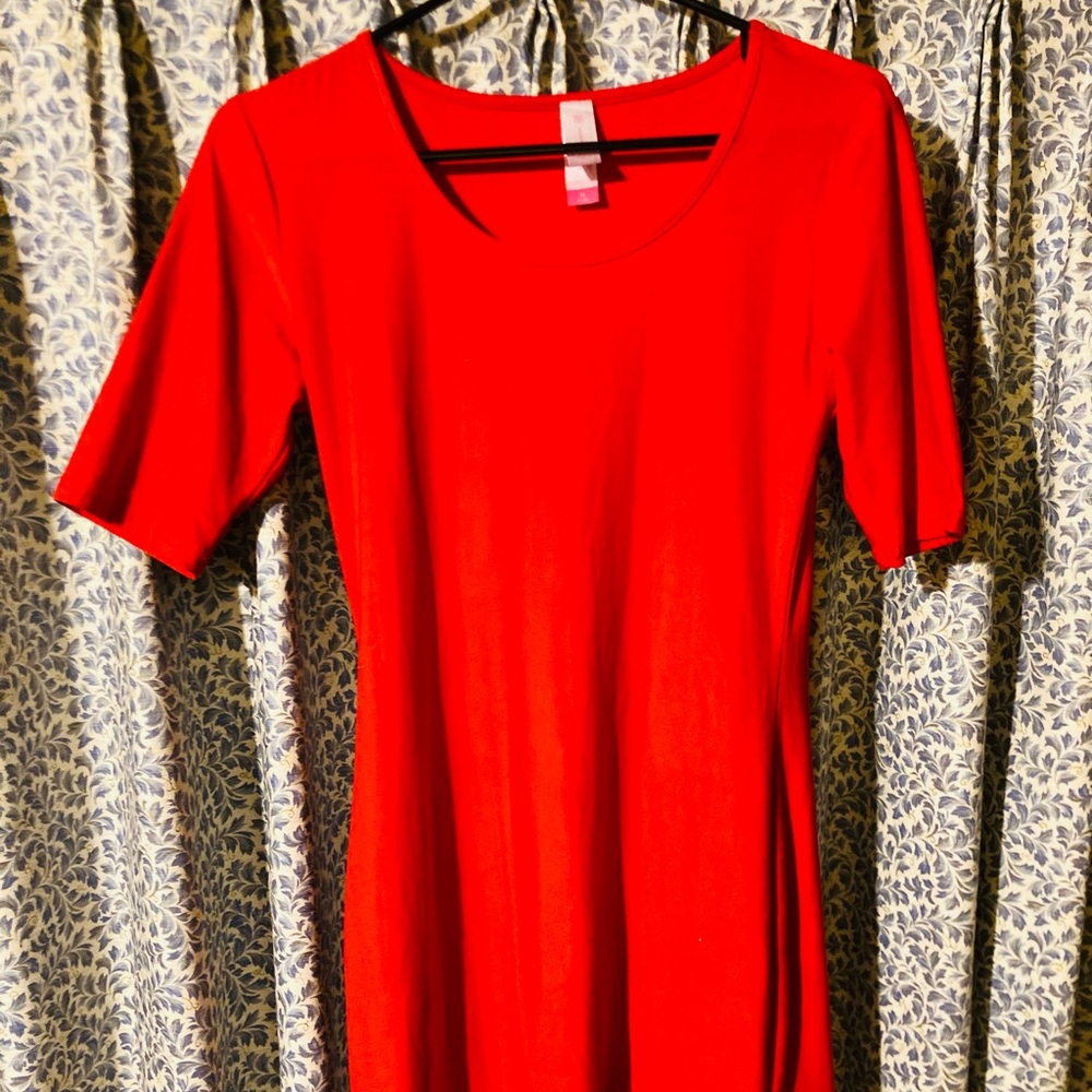 Soft Women’s red dress